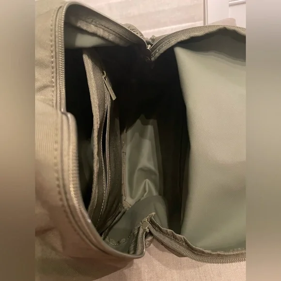 Beis The Beisics Backpack, olive green, NWOT - Picture 8 of 11